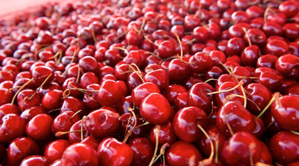 Kauppatori Market Square featuring food