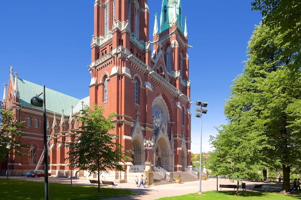 St. John\'s Church featuring heritage architecture and a church or cathedral