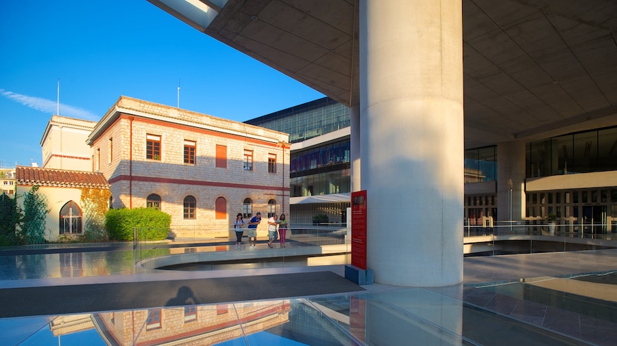 New Acropolis Museum showing a city