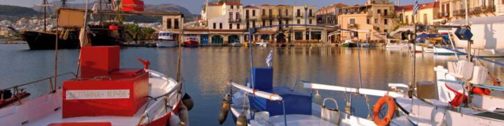 Greece, Greek Islands, Crete, Rethymnon, fishing harbour and boats