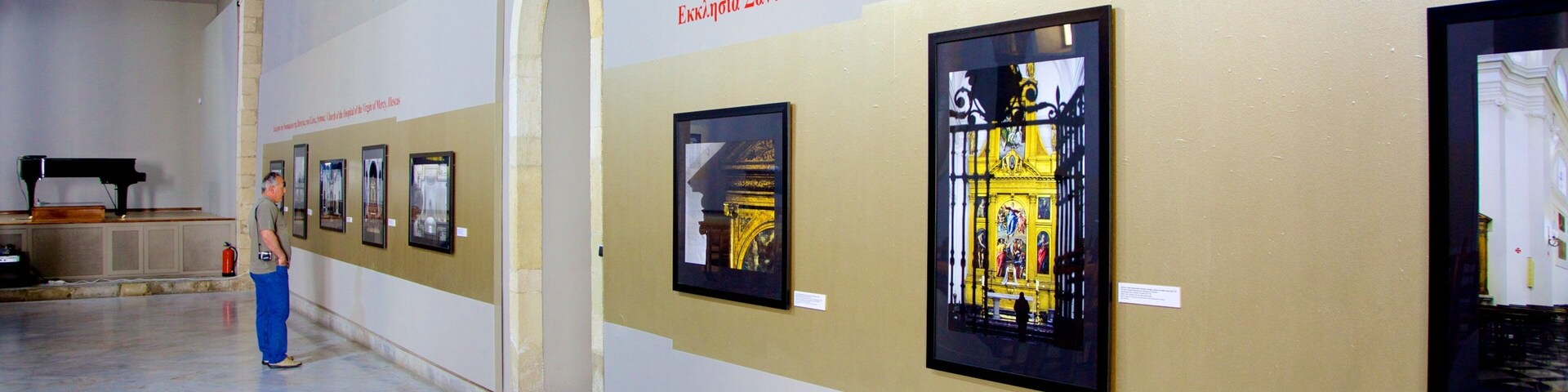 Basílica de São Marcos mostrando uma igreja ou catedral, vistas internas e elementos religiosos