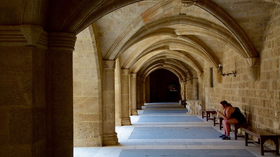 Suurmestarin palatsi joka esittÀÀ vanha arkkitehtuuri