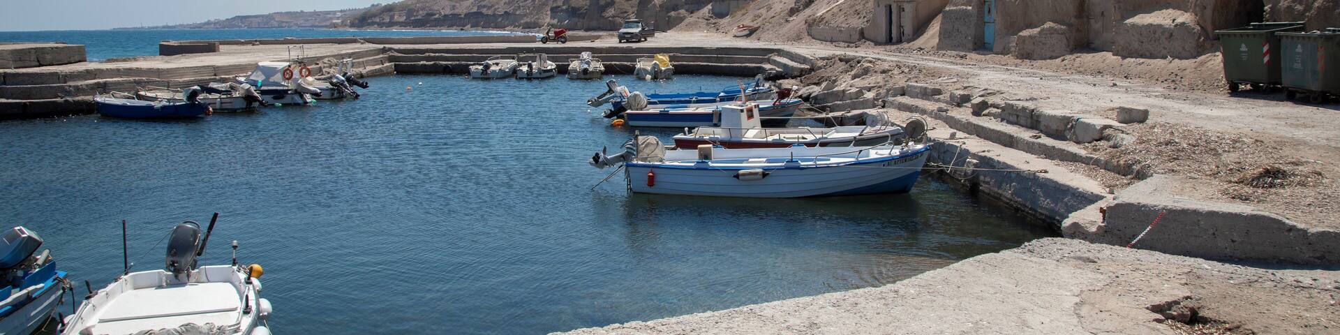 Santorini_VourvoulosBeach_6062313_109
