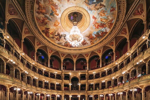 Hungarian State Opera House which includes interior views, art and heritage architecture
