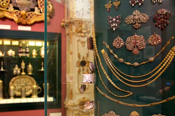 Hungarian National Museum showing interior views