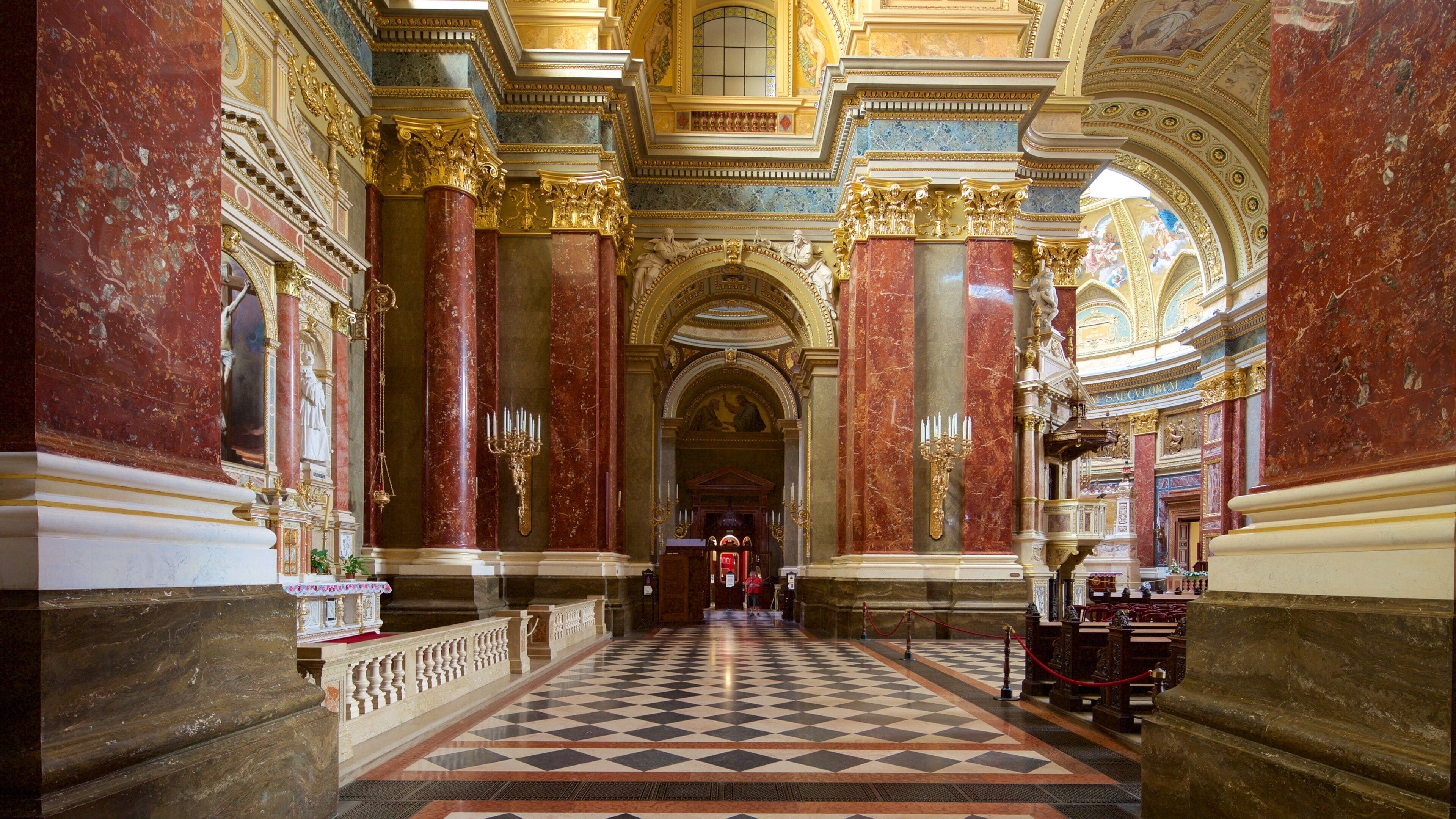 St. Stephen\'s Basilica showing interior views, religious aspects and a church or cathedral