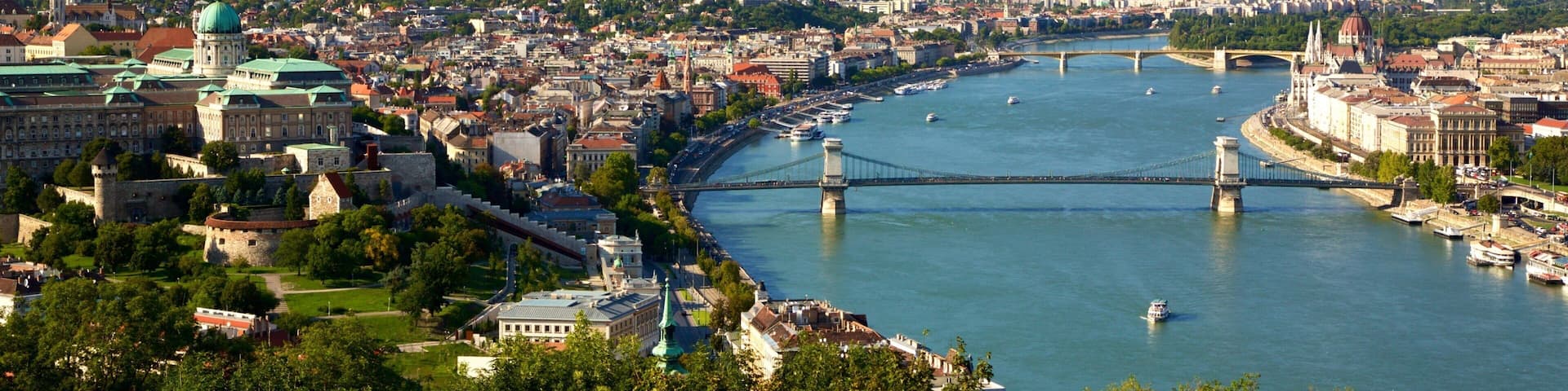 Citadella which includes a bridge, a river or creek and a city