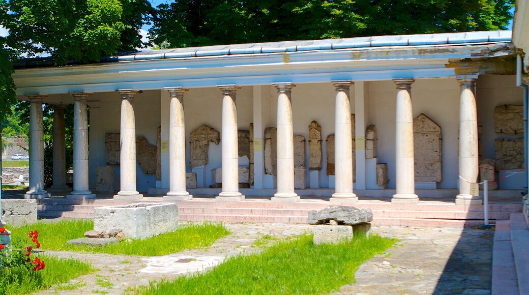 Aquincum Museum and Ruin Garden which includes heritage architecture