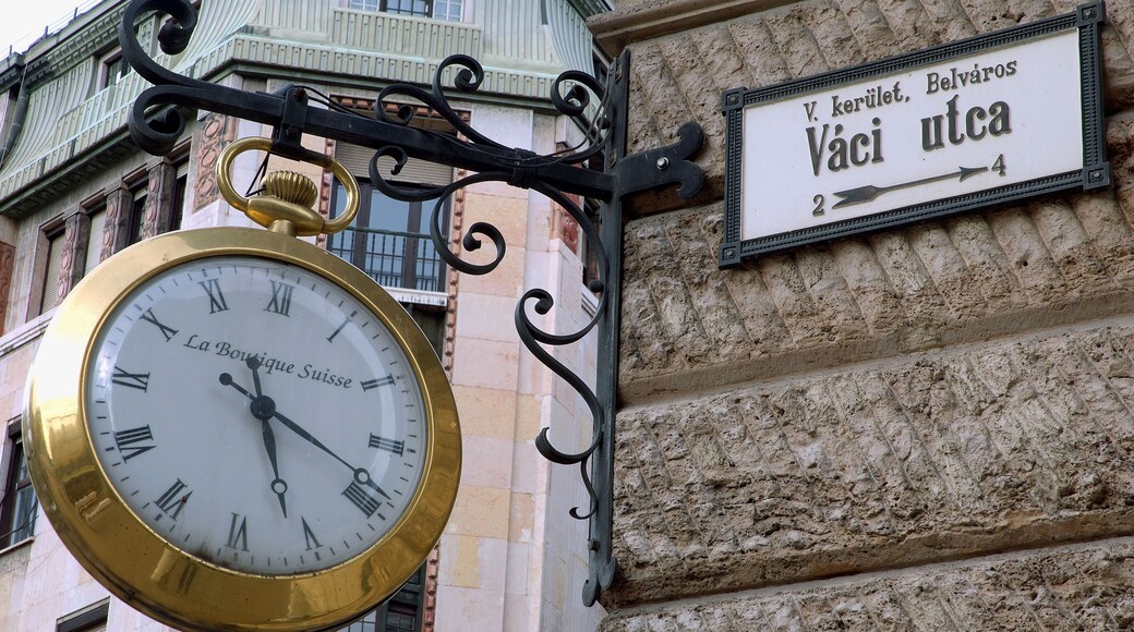 VÌÎ́ci utca. Budapest. Hungary