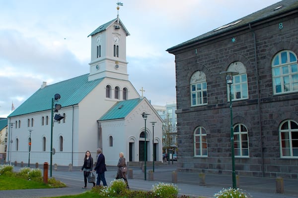 Den Nationale Katedral som omfatter en kirke eller en katedral og religiøse elementer