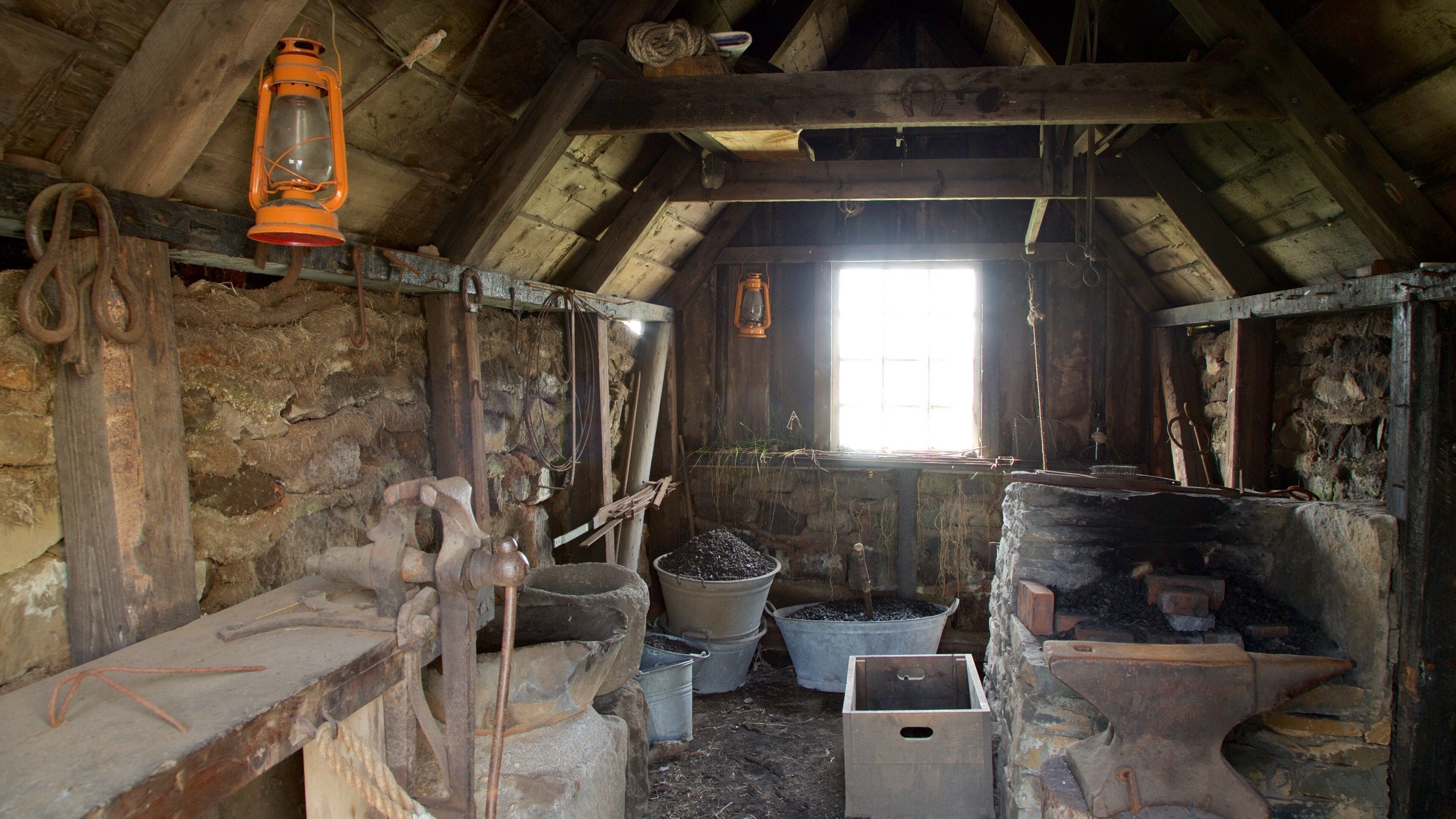 Arbaejarsafn 을 보여주는 실내 전경 과 문화유산 요소