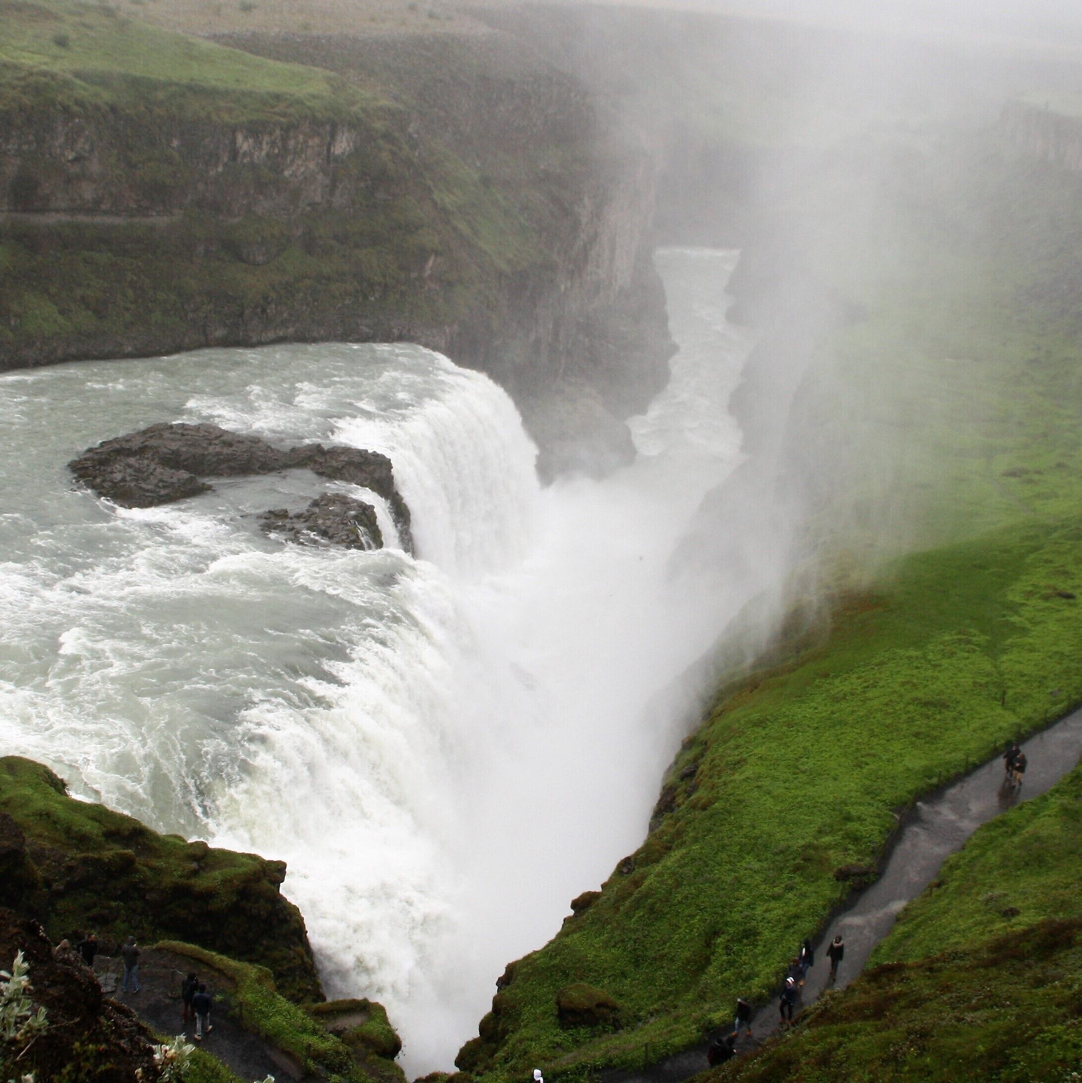 #Iceland is amazing ! #waterfalls #europe