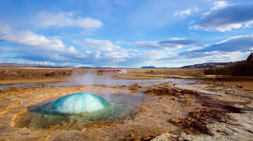 Geysir heta kÀllor som inkluderar en het kÀlla
