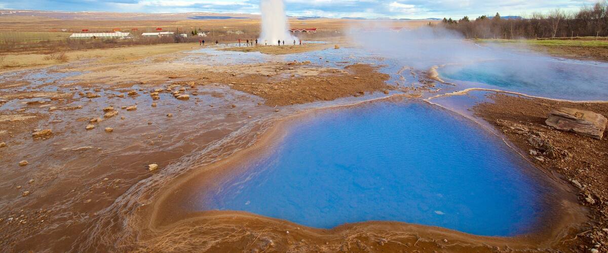Geysir Hot Springs che include sorgente termale