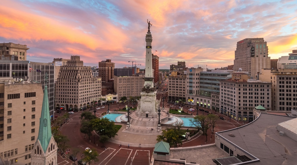 Indianapolis Indiana Circle Day to Night Sunset