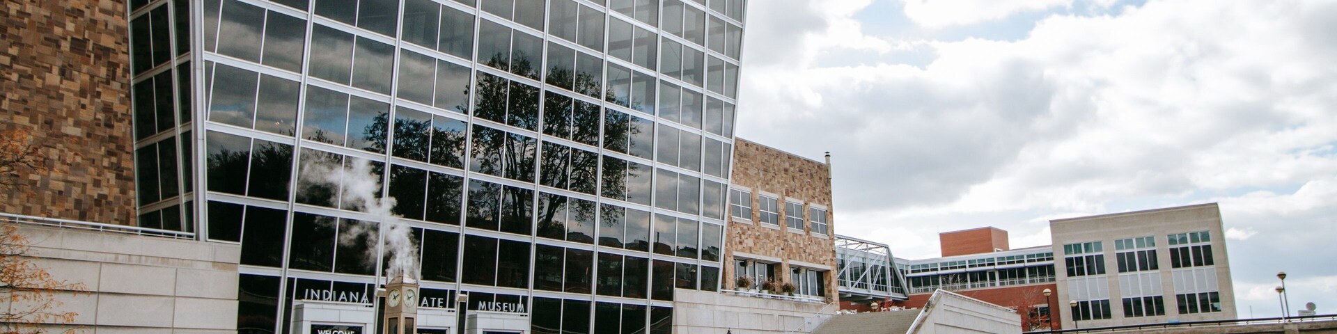 Indiana State Museum which includes a pond
