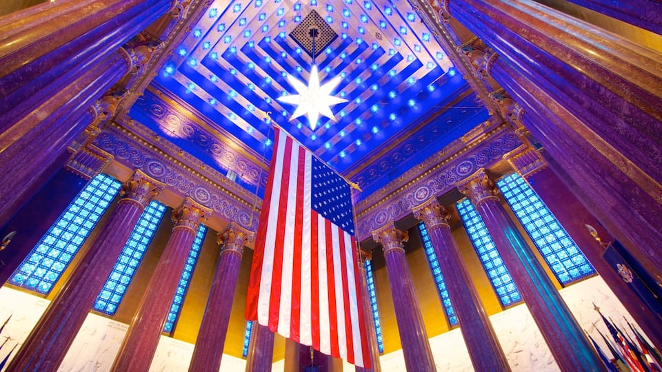 Indiana War Memorial & Museum showing a memorial and interior views