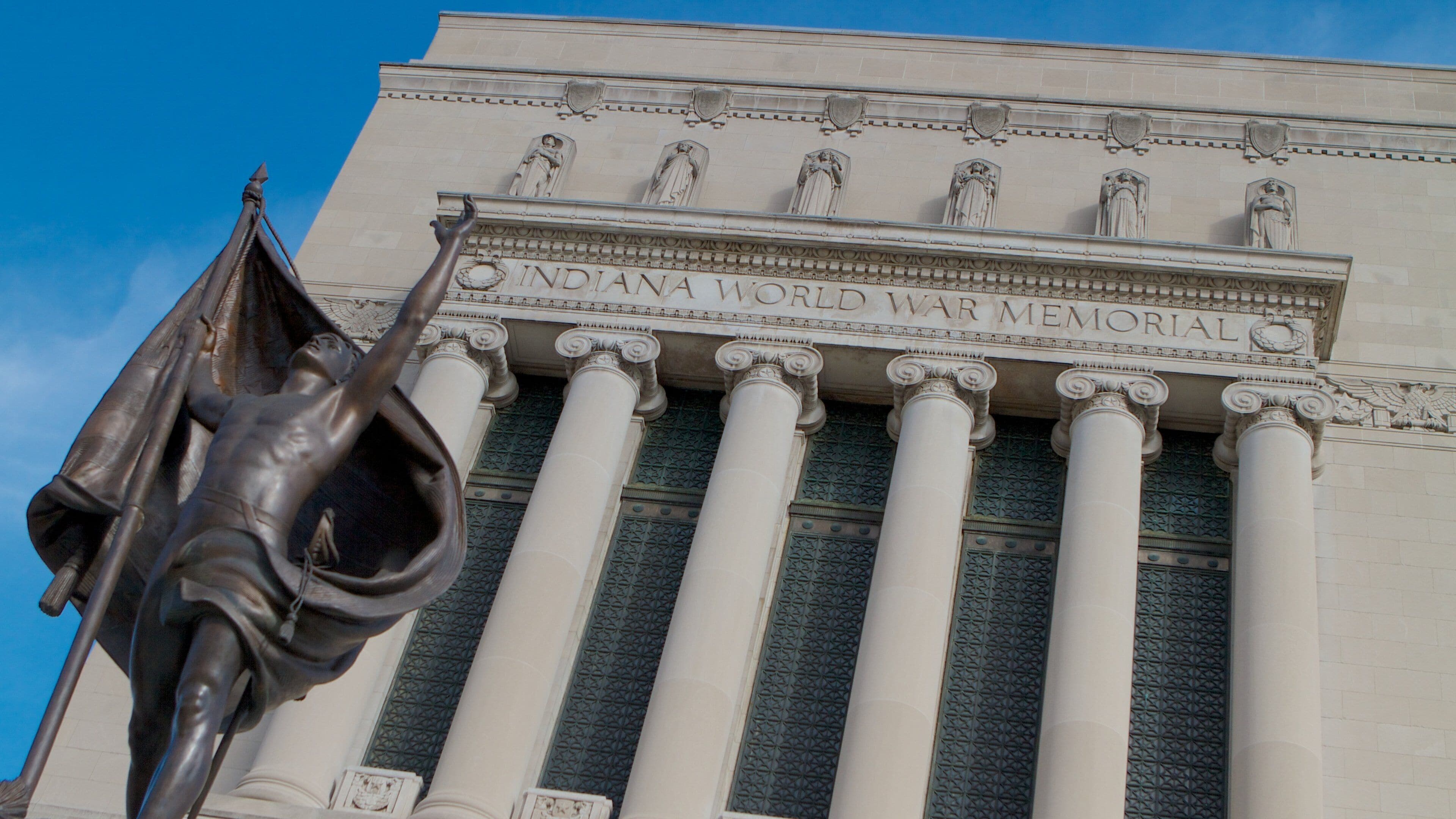 Indiana War Memorial which includes a memorial, a statue or sculpture and art