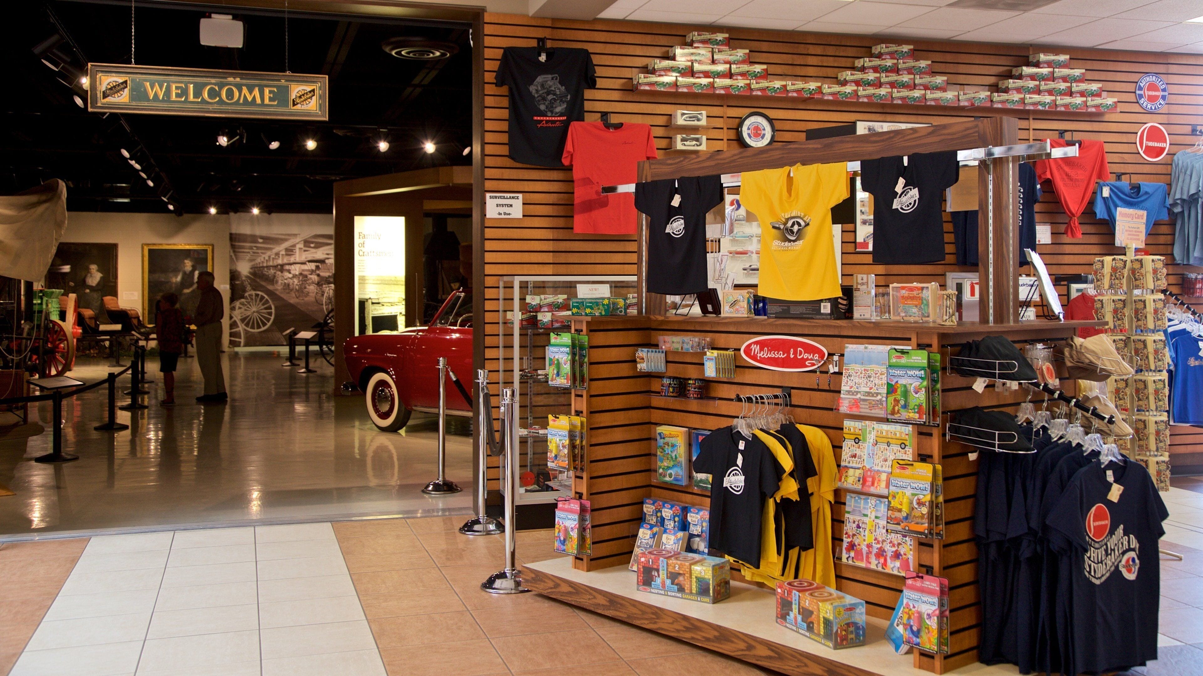 Studebaker National Museum ofreciendo vista interna