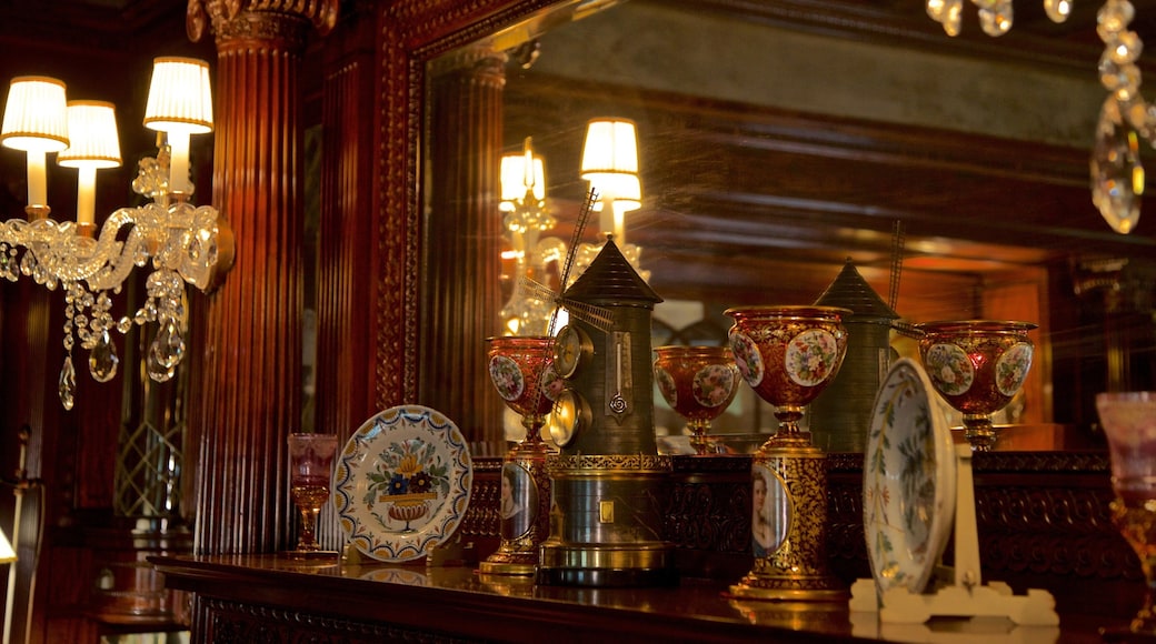 The History Museum which includes interior views, a house and heritage elements