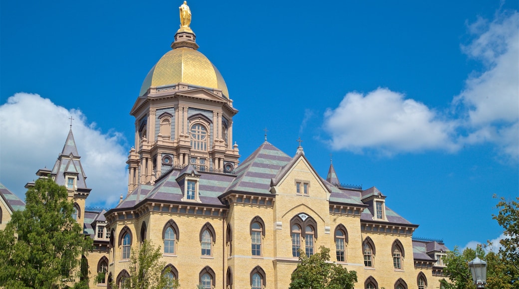 샤크레케르 대성당 을 특징 교회 또는 성당 과 문화유산 건축