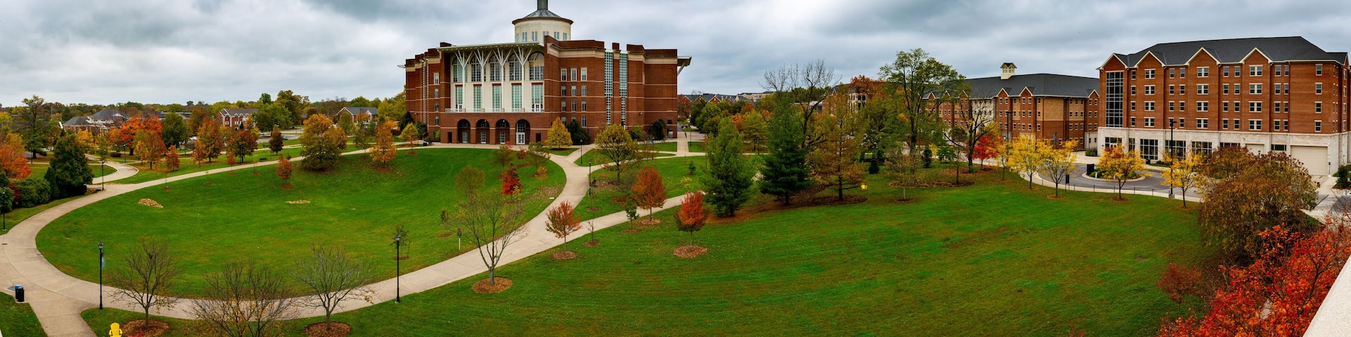 Panorama of an autumn, colorful lawn surrounded by buildings in downtown Lexington, Kentucky