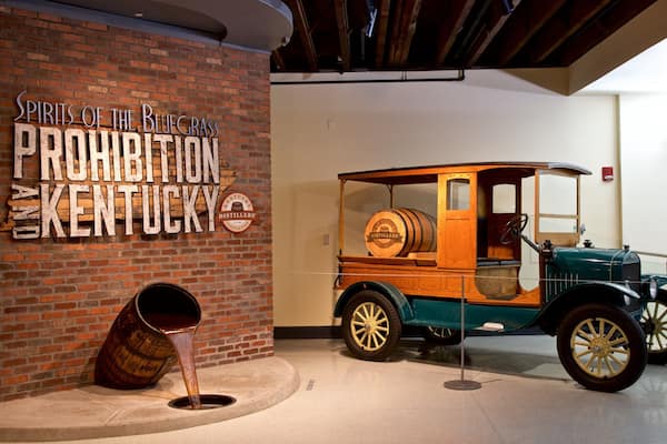 Frazier International History Museum which includes interior views, signage and heritage elements