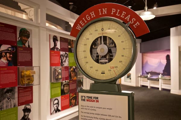 Kentucky Derby Museum mostrando vistas interiores