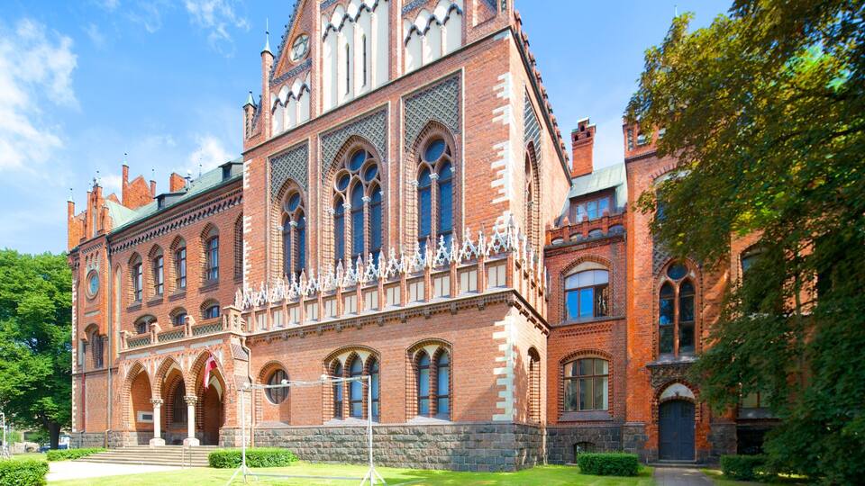 Latvian Art Museum featuring street scenes and heritage architecture