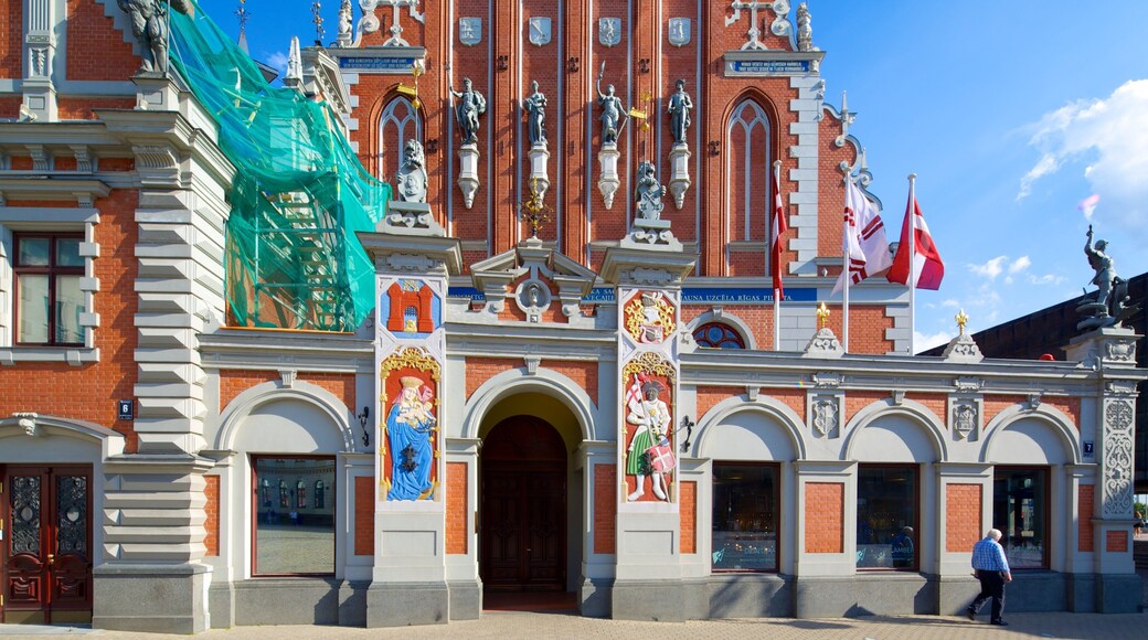 黑頂樓 呈现出 傳統元素 和 歷史建築