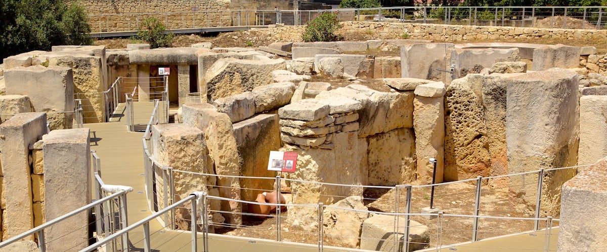 Templos de Tarxien que incluye una ruina