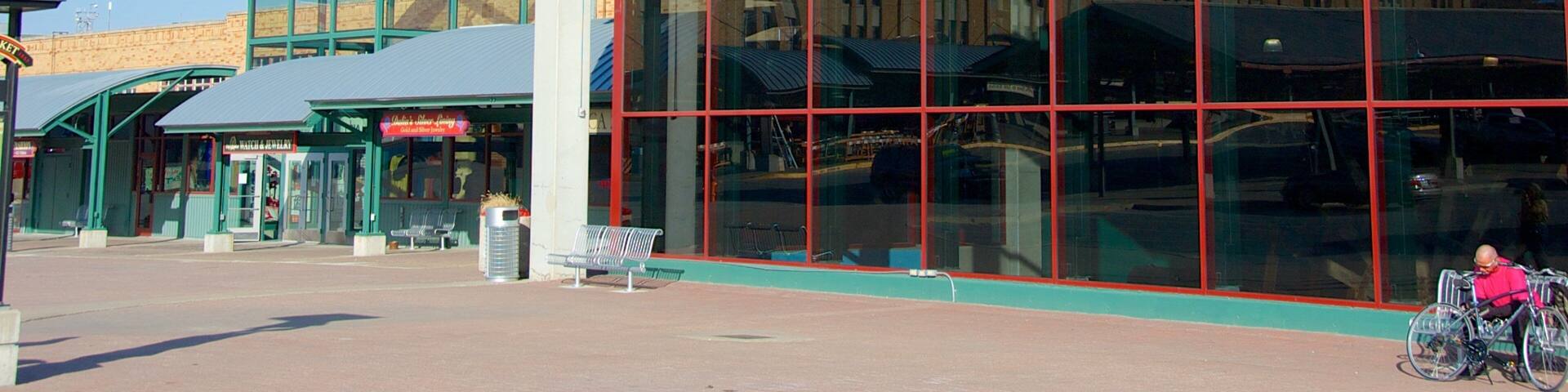 A building with a sign reading "Steamboat Arabia."