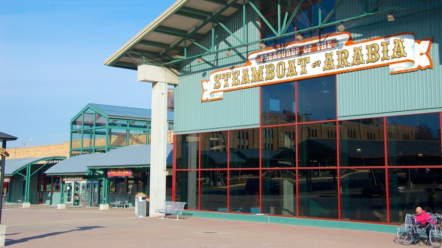 Arabia Steamboat Museum ofreciendo señalización