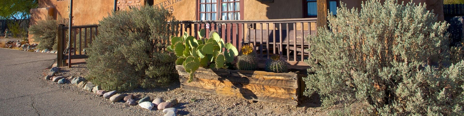 Old Tucson Studios featuring heritage elements