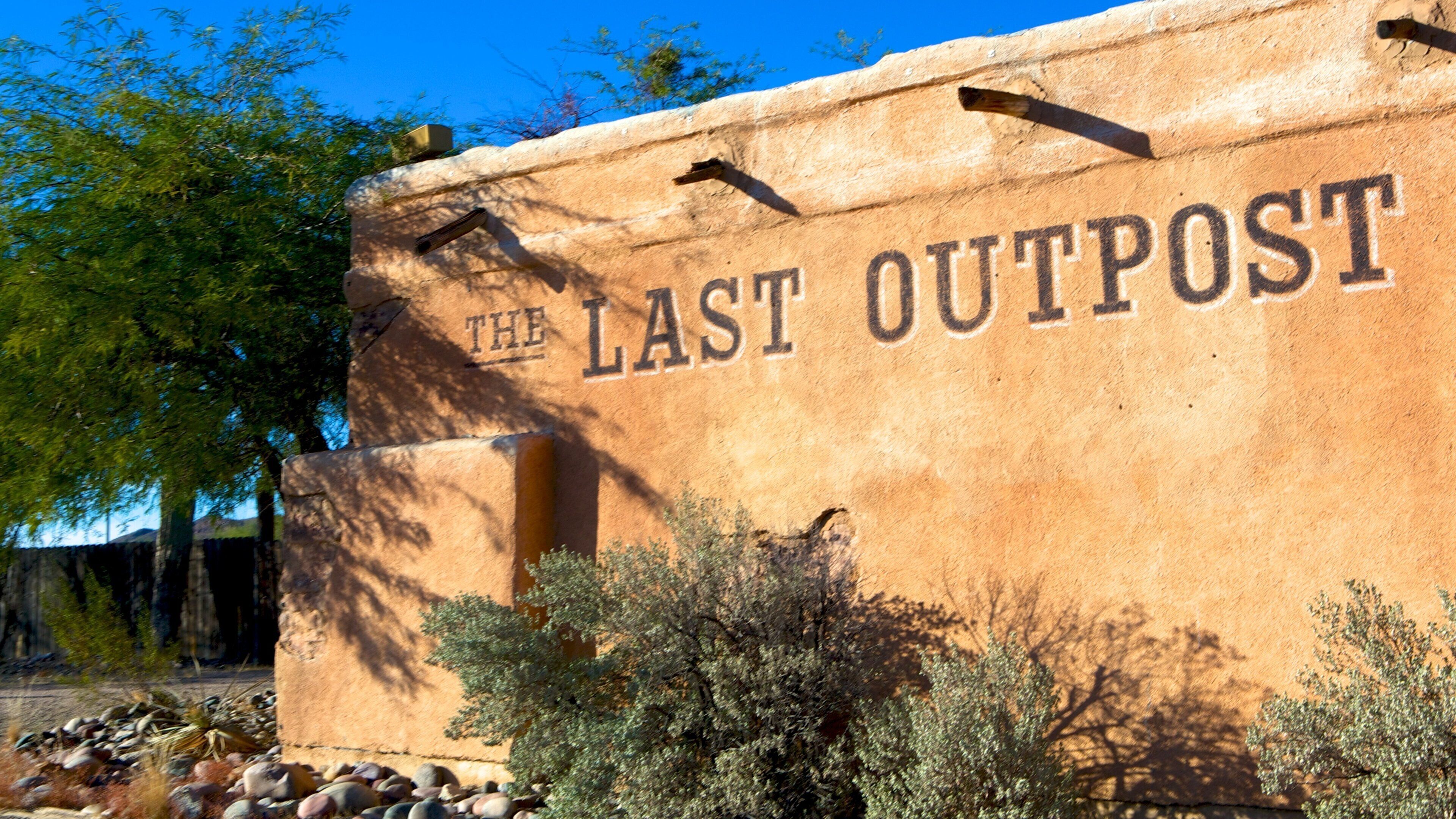 Old Tucson Studios qui includes patrimoine historique et signalisation