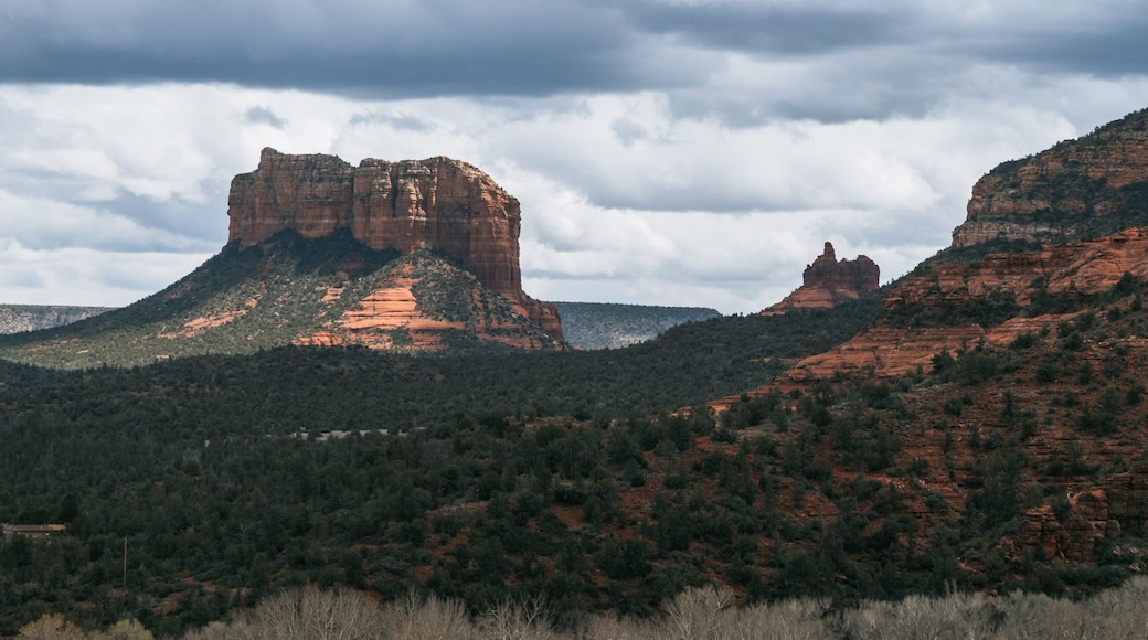 Cathedral Rock showing landscape views and a gorge or canyon