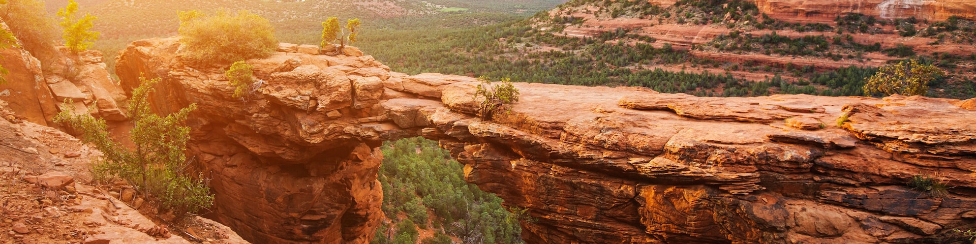Travel in Devil's Bridge Trail, scenic view panoramic landscape, Sedona, Arizona, USA