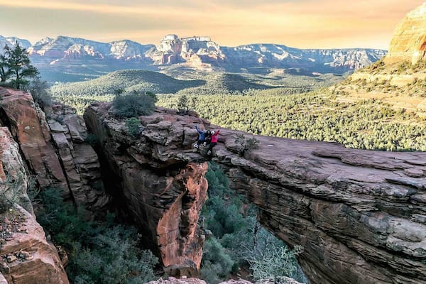 An easy hiking trail that leads hikers into Sedona's famed Red Rock country. Amazing views and photo opportunity. #perspectives #sedona #arizona #hikingstrail