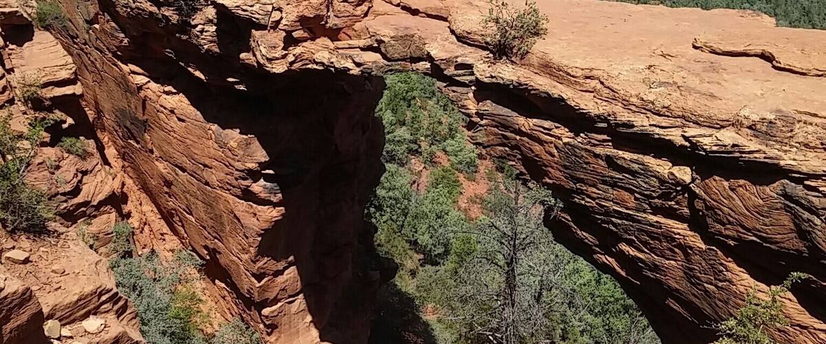 Really pretty area but gets pretty steep near the end but totally worth it. Took me about two hours to hike there and back from the non-4wd parking area. #colorfultravelphoto