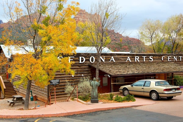 Sedona Arts Center showing signage