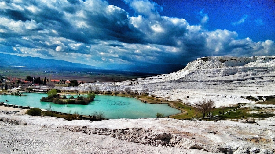 Pamukkale is a natural place in Denizli, #Turkey. You must go there and sit back. Just watch the spectacular view.