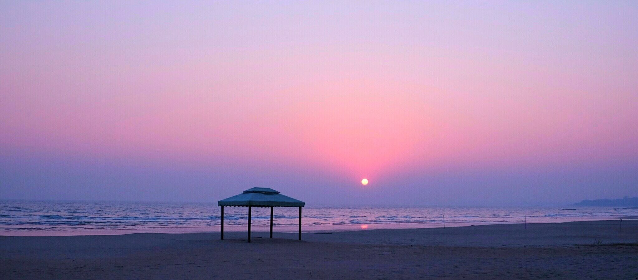 Beidaihe the nearby beach city from Beijing. About 4hr drive or 2hr at speed train. A place for weekends.