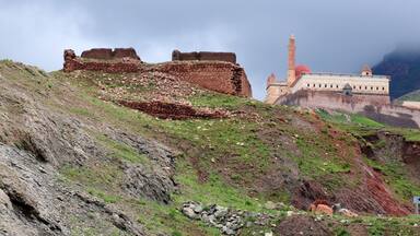 Ishak Pasha Palace - Agri