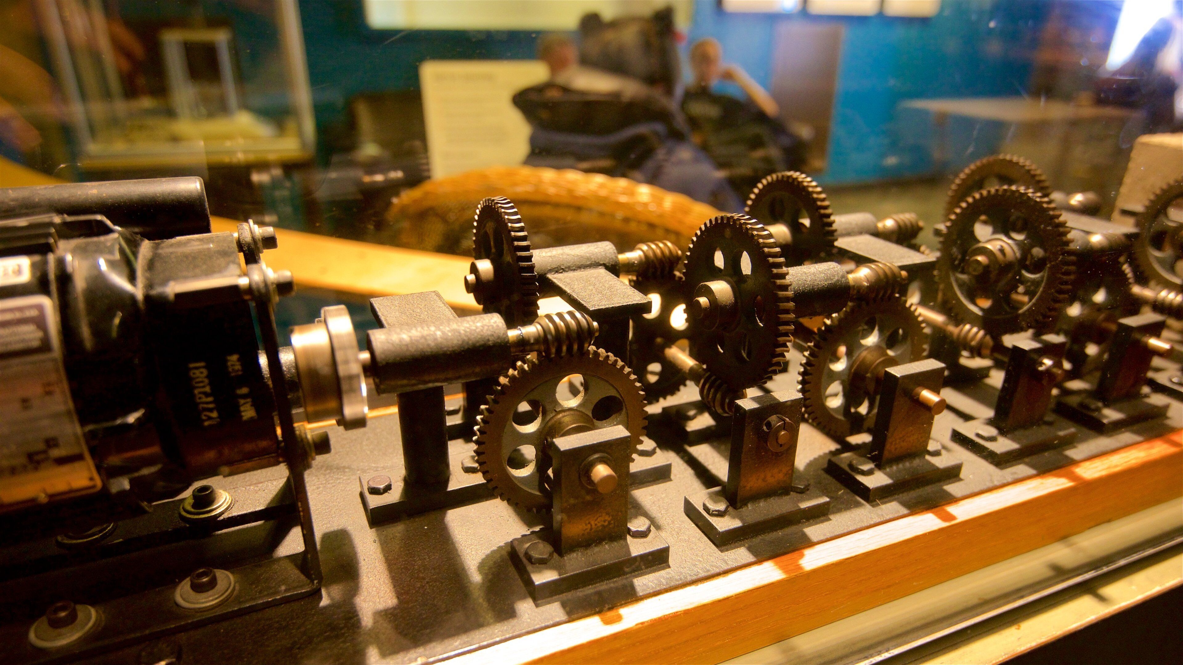 Museo Exploratorium ofreciendo vistas interiores