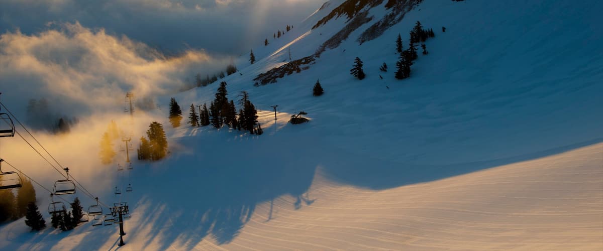 Squaw Valley Resort featuring a gondola, mountains and snow