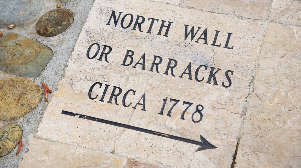 Catedral de San Carlos Borromeo caracterizando sinalização