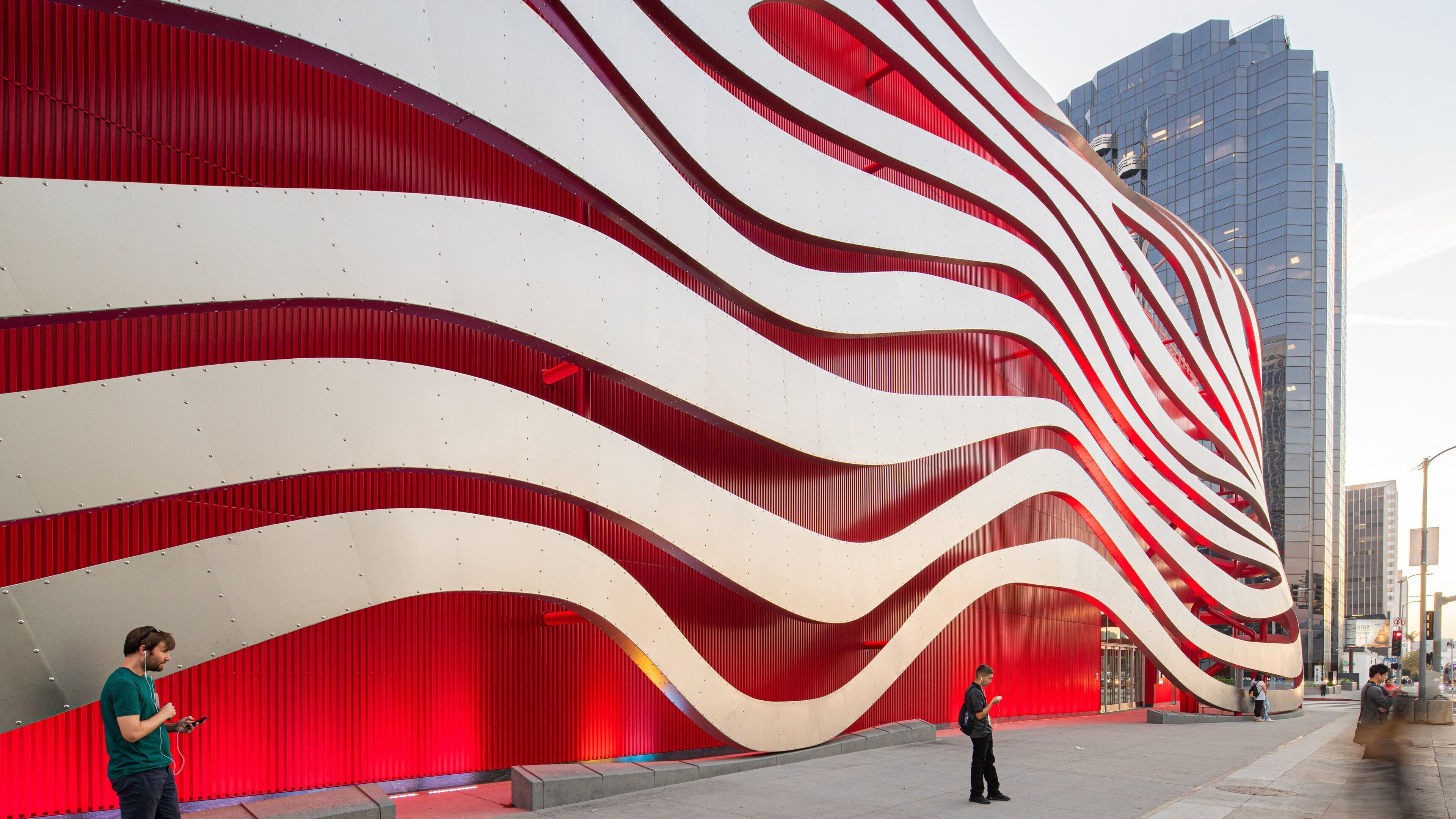 Petersen Automotive Museum featuring modern architecture and street scenes