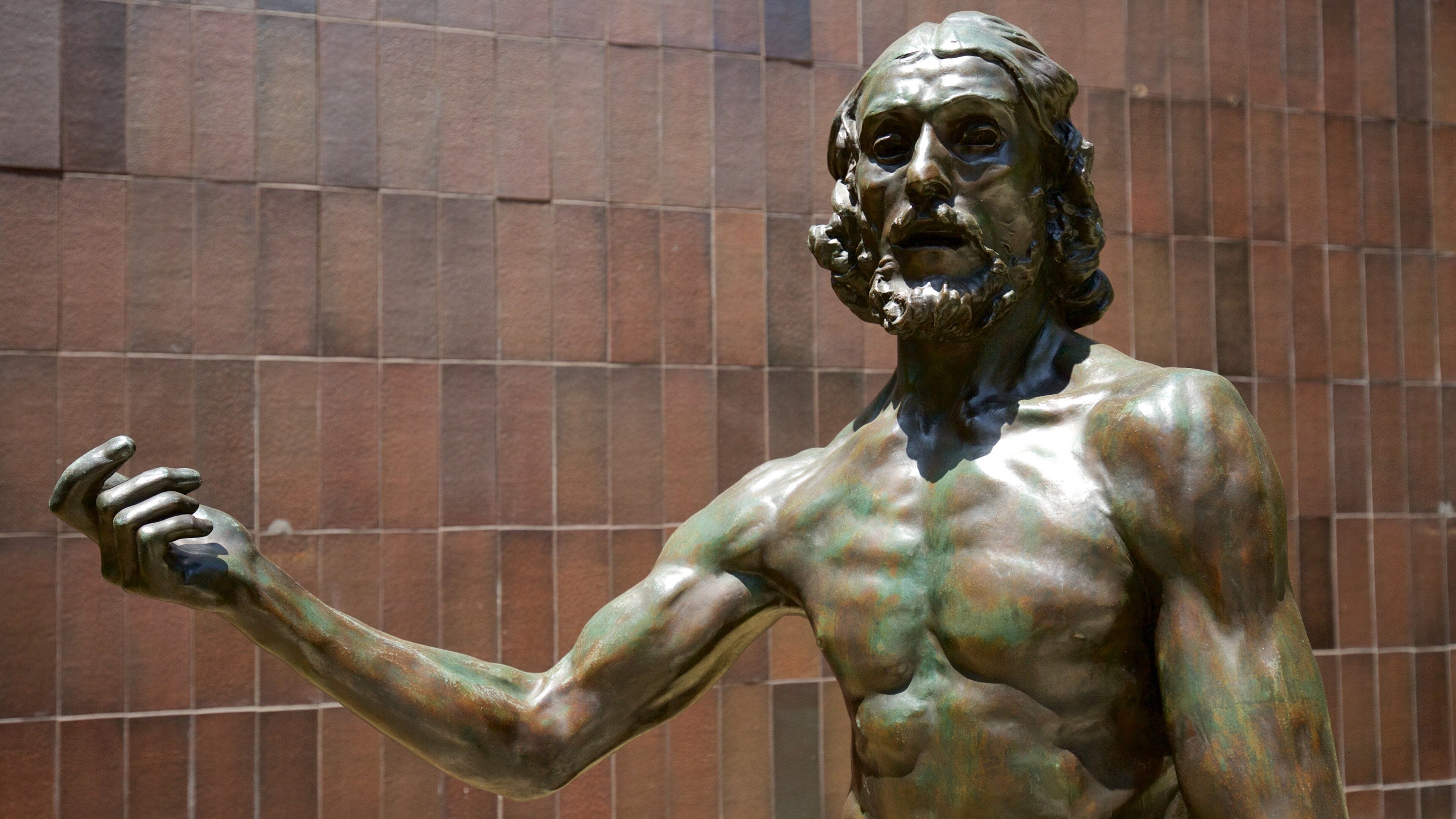 Norton Simon Museum featuring a statue or sculpture