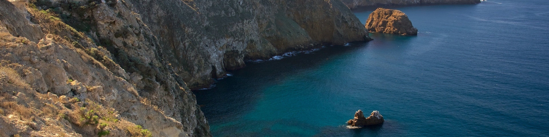 Channel Islands National Park showing mountains and a river or creek