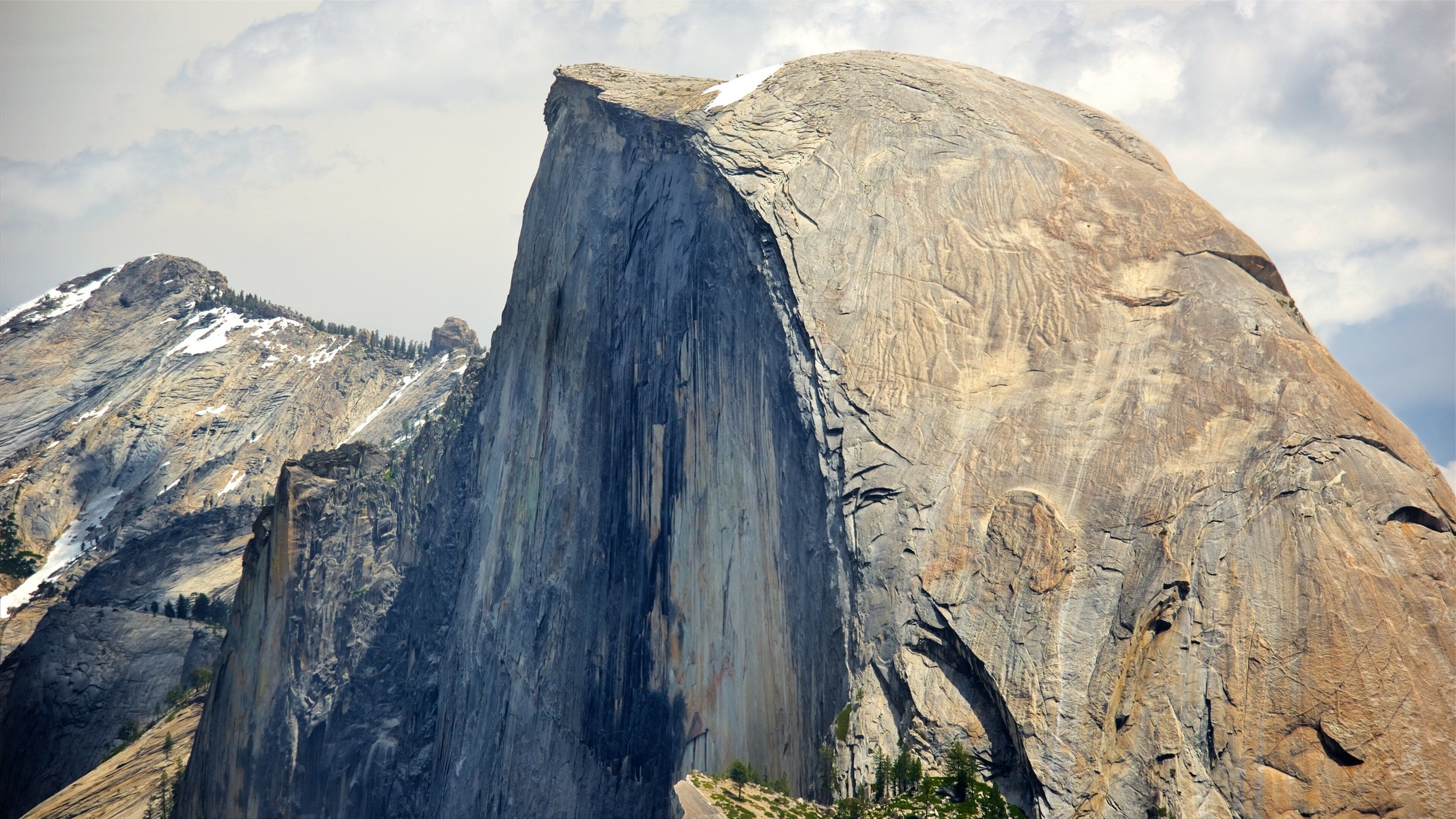 Glacier Point which includes mountains